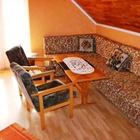 Petra Apartmanhaz Daire *